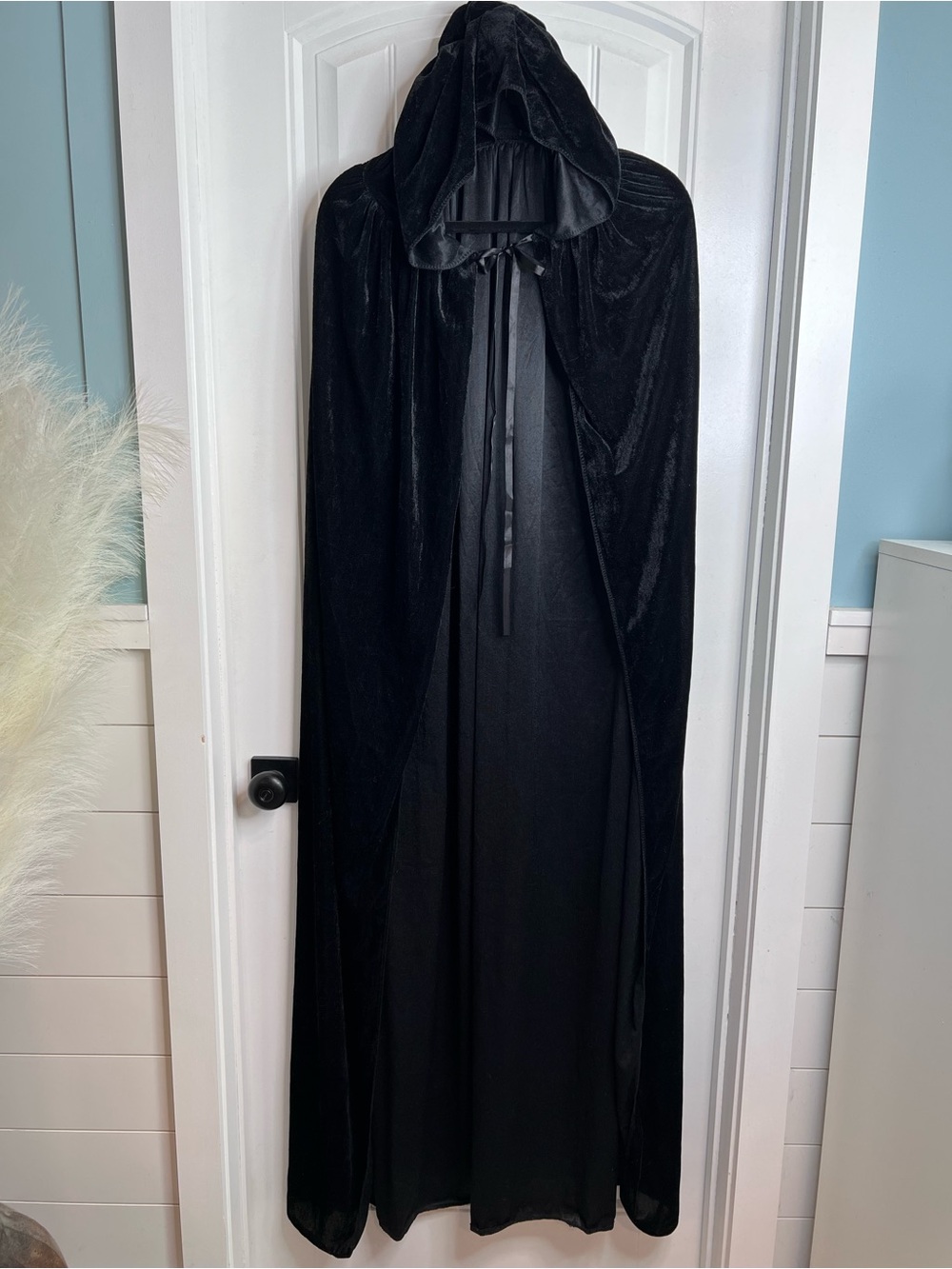 Black Hooded Witches Wizards Halloween Costume Magicians Cape. One Size.